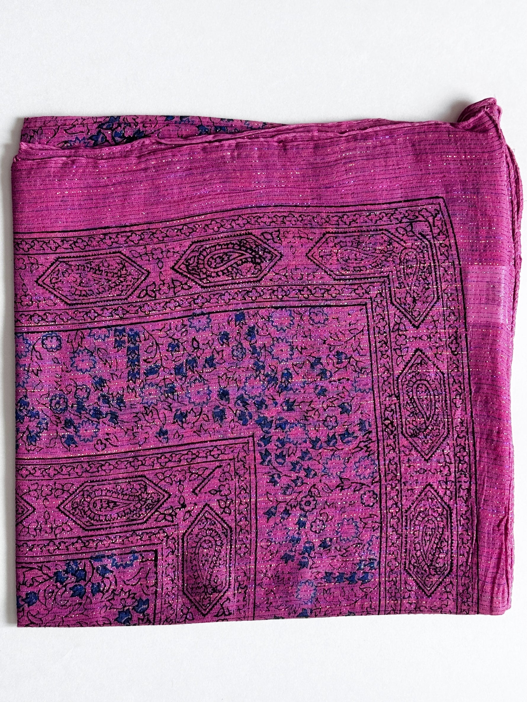 Dark pink cotton square scarf woven with sparkly lurex threads and a blue printed pattern
